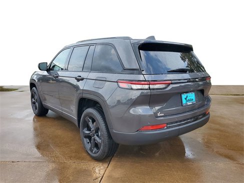 New 2025 Jeep Grand Cherokee Limited image 4