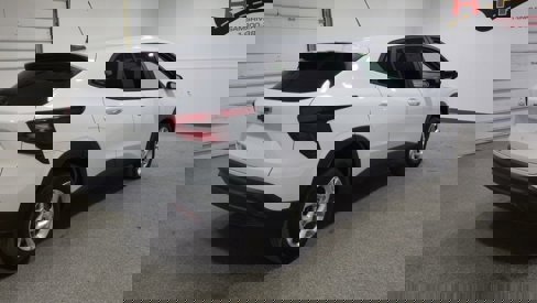 Used 2024 Chevrolet Trax LS w/ LS Convenience Package image 4