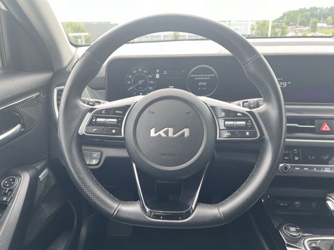 Used 2024 Kia Seltos SX w/ SX Sunroof Package image 18