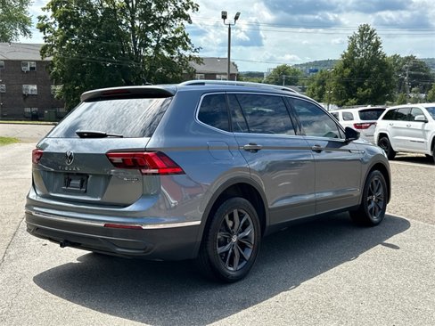 Used 2022 Volkswagen Tiguan SE image 4