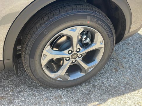 New 2025 Ford Escape ST-Line w/ Tech Pack #1 image 21