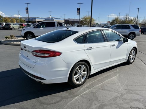 Used 2018 Ford Fusion SE w/ Fusion SE Technology Package image 5
