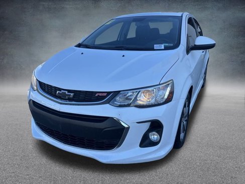 Used 2018 Chevrolet Sonic LT w/ Convenience Package image 3