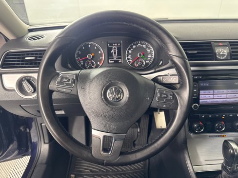 Used 2013 Volkswagen Passat 2.5 SE image 13