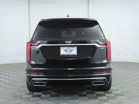 Used 2020 Cadillac XT6 Premium Luxury image 6