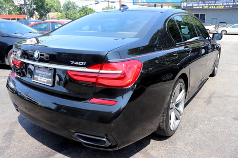 Used 2018 BMW 740i xDrive image 5