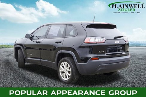 Used 2019 Jeep Cherokee Sport w/ Cold Weather Group image 2