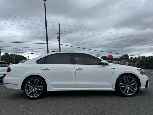 Used 2018 Volkswagen Passat 2.0T R-Line image 6