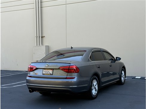 Used 2016 Volkswagen Passat 1.8T S image 6