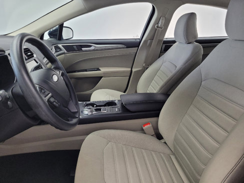 Used 2020 Ford Fusion SE w/ Fleet SE Value Package image 17