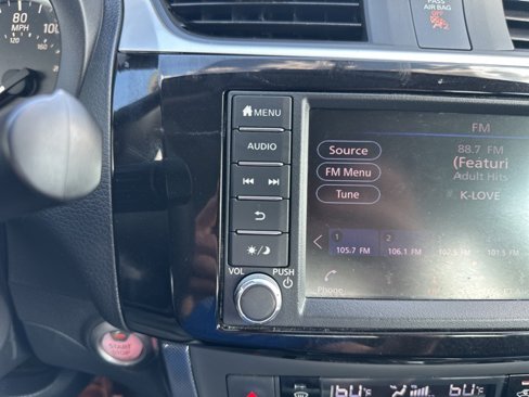 Used 2019 Nissan Sentra SR image 16