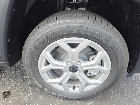 New 2025 Jeep Compass Latitude image 16