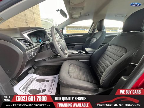 Used 2016 Ford Fusion SE image 18