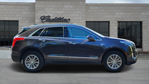 Used 2017 Cadillac XT5 Luxury w/ Driver Awareness Package image 2