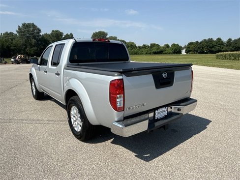 Used 2014 Nissan Frontier SV image 11