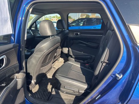 Used 2021 Kia Sorento SX image 23