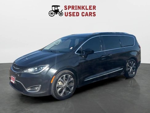 Used 2017 Chrysler Pacifica Limited image 15