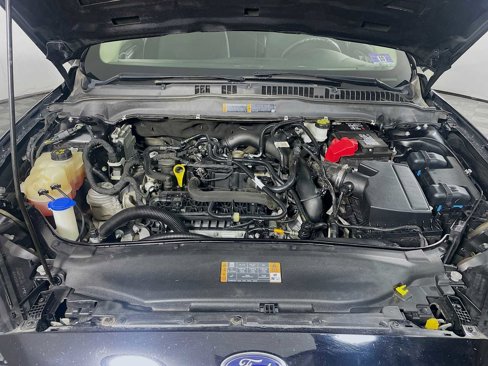 Used 2019 Ford Fusion SE image 26