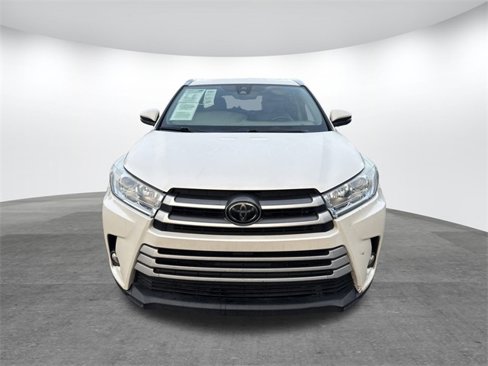 Used 2019 Toyota Highlander XLE image 26