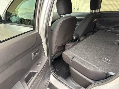 Used 2015 Mitsubishi Outlander Sport ES image 24