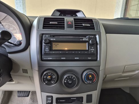 Used 2012 Toyota Corolla LE image 12