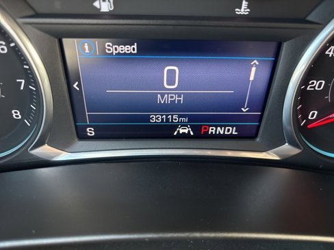Certified 2020 Chevrolet Equinox LT w/ Driver Convenience Package image 19