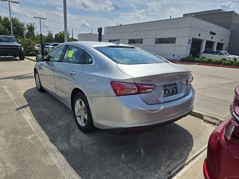 Used 2022 Chevrolet Malibu LT image 4