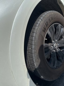 Used 2019 Nissan Armada Platinum w/ Captain's Chairs Package image 15