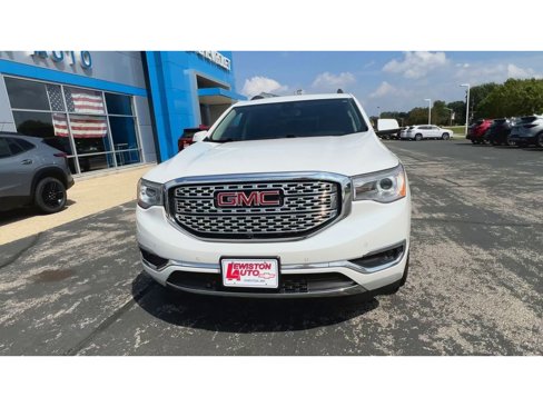 Used 2017 GMC Acadia Denali w/ Technology Package image 3