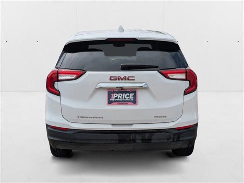 Used 2024 GMC Terrain SLE image 6