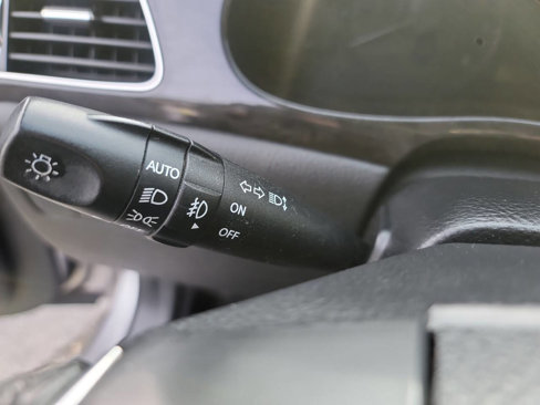 Used 2013 Hyundai Genesis 3.8 image 23