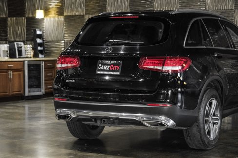 Used 2016 Mercedes-Benz GLC 300 w/ Premium Package image 10