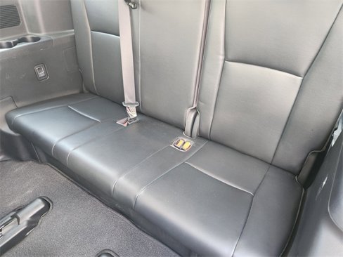 Used 2022 Toyota Highlander XLE image 31