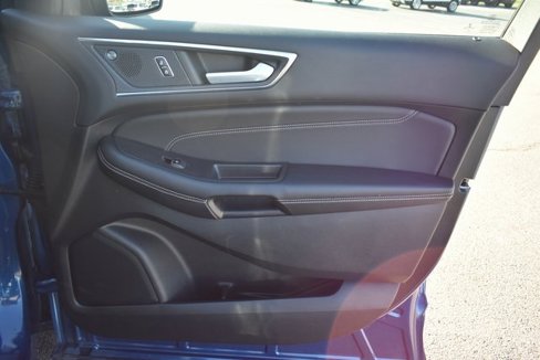 Used 2022 Ford Edge Titanium image 48