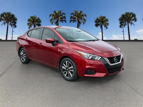 Used 2022 Nissan Versa SV image 3