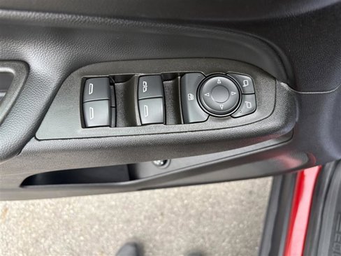 Used 2023 Chevrolet Equinox LT image 9