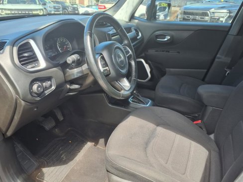 Used 2021 Jeep Renegade Latitude w/ Convenience Group image 11