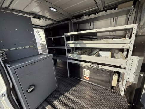Used 2015 Chevrolet Express 2500 image 13