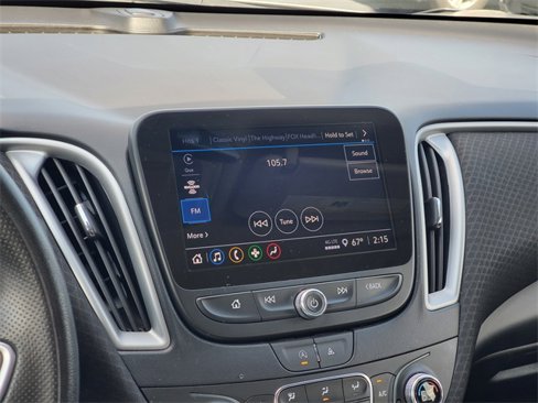 Used 2023 Chevrolet Malibu LT image 19