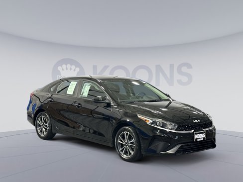 Used 2023 Kia Forte LXS image 10