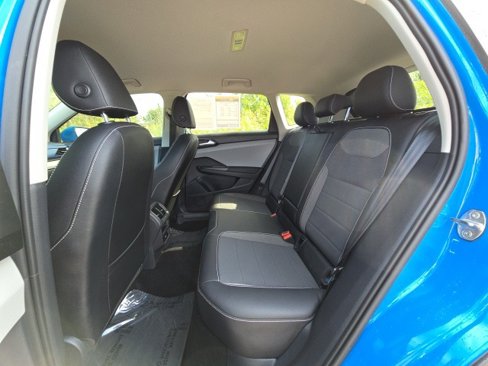 Used 2022 Volkswagen Taos SE image 23