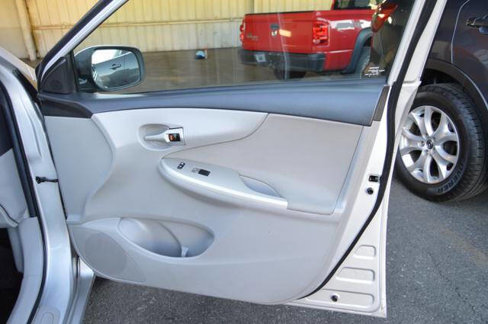 Used 2011 Toyota Corolla LE image 27