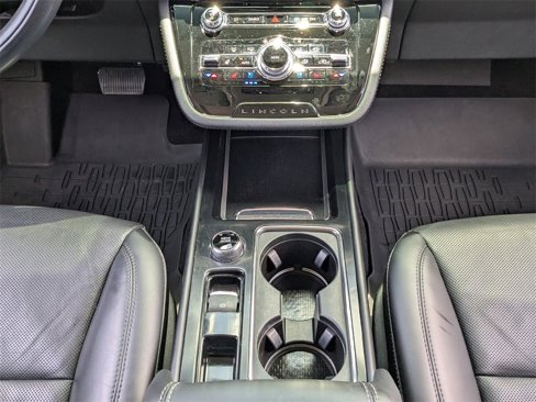 Used 2022 Lincoln Corsair Reserve w/ Elements Package image 19