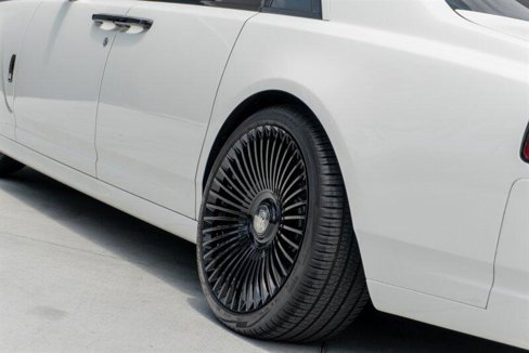 Used 2012 Rolls-Royce Ghost image 41