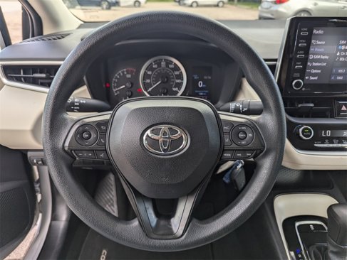 Used 2021 Toyota Corolla LE image 28