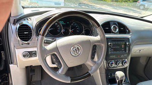 Used 2015 Buick Enclave Leather image 9