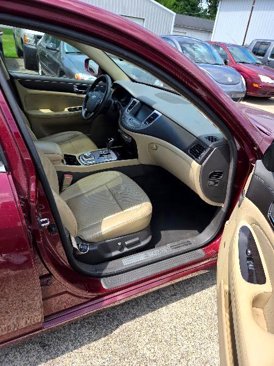 Used 2011 Hyundai Genesis 3.8 w/ Technology Pkg 4 image 14