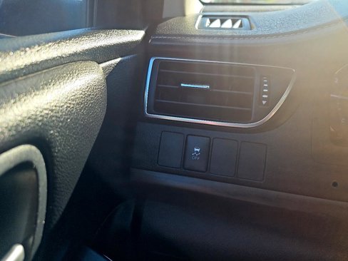 Used 2017 Toyota Camry LE image 13