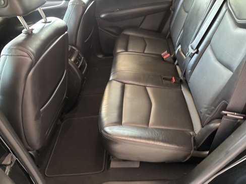 Used 2017 Cadillac XT5 Luxury image 25