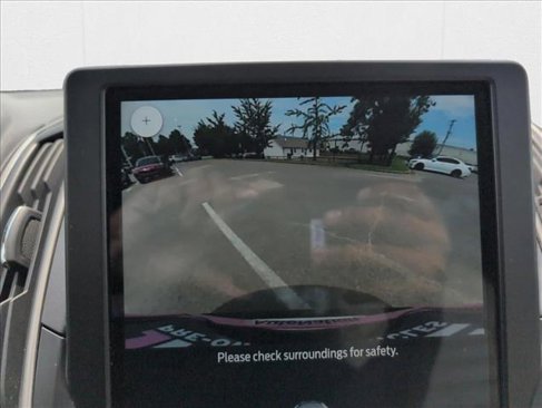 Used 2024 Ford Edge SEL image 13